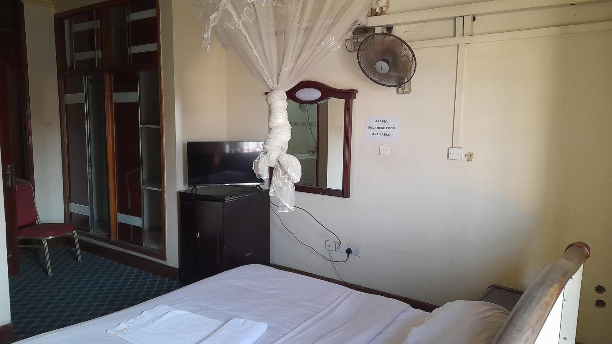 New Jbk Hotel Kampala Exterior foto