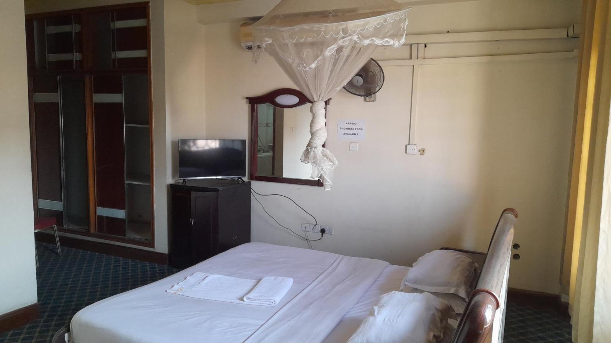 New Jbk Hotel Kampala Exterior foto